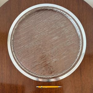 PRATO ACRÍLICO – PARA BOLO – BORDA EM INOX — R003.428