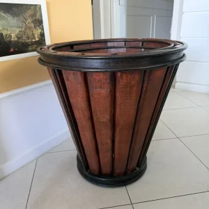 PORTA LENHA – ESTRUTURA EM FERRO E MADEIRA — O017.103
