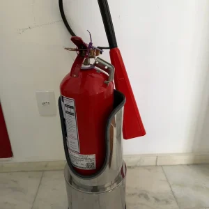 EXTINTOR DE INCÊNCIO – CO2 + SUPORTE— G025.120