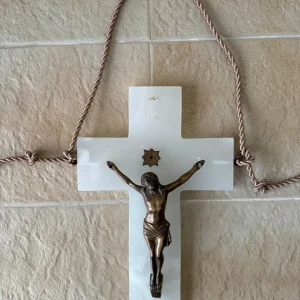 CRICIFIXO DE PAREDE – QUARTZO BRANCO + BRONZE – M008.121