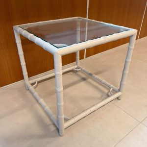 MESA LATERAL – COM TAMPO VIDRO – ESTRUTURA PINTADA – C052.512