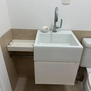 BANCADA DE BANHEIRO – CUBA + TORNEIRA + MDF + PORTA TOALHA – M168.25