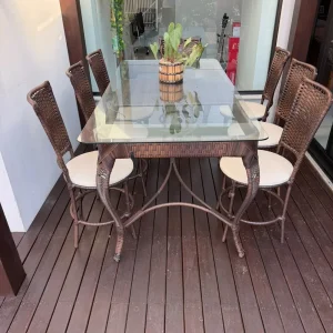 MESA PARA ÁREA EXTERNA + 8 CADEIRAS – TAMPO DE VIDRO + RATTAN SINTÉTICO – V056-07