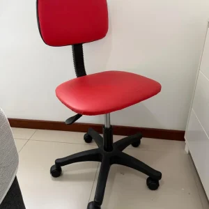 CADEIRA GIRATÓRIA SIMPLES – VERMELHA – L101-19