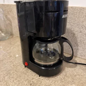 CAFETEIRA ARNO – PRETA – L101-58