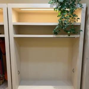 ESTANTE EXPOSITORA DE ROUPAS – GESSO ACARTONADO – TEMOS 02 PEÇAS IGUAIS – T053-34