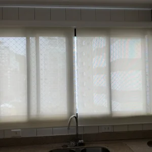 PERSIANA ROLÔ – 241 x 140 cm- UNILUX – BANDÔ ÚNICO + 2 FOLHAS- F081-14