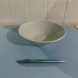 LOTES COM BOWLS PORCELANA BRANCA — FORMAS LISAS E FINAS — NOVOS NA CAIXA — CAIXAS COM 10 UNIDADES EM CADA — Valor por lote – B040.04